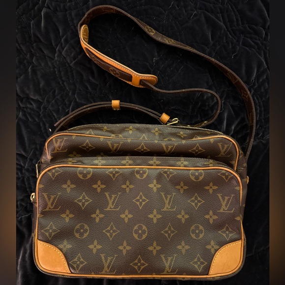 Louis Vuitton Handbags - Louis Vuitton Monogram Nil Bag